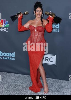 Las Vegas, United States. 15th May, 2022. LAS VEGAS, NEVADA, USA - MAY 15: American singer Kali Uchis (Karly-Marina Loaiza) poses with the Top Latin Female Artist and Top Latin Song awards in the press room at the 2022 Billboard Music Awards held at the MGM Grand Garden Arena on May 15, 2022 in Las Vegas, Nevada, United States. (Photo by Xavier Collin/Image Press Agency) Credit: Image Press Agency/Alamy Live News Stock Photo