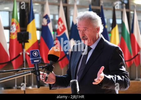 Brussels, Belgium. 16th May, 2022. Luxembourg Foreign Minister Jean Asselborn arrives for a Foreign Affairs Council (FAC) meeting at the EU headquarters in Brussels, Belgium on May 16, 2022. Credit: ALEXANDROS MICHAILIDIS/Alamy Live News Stock Photo