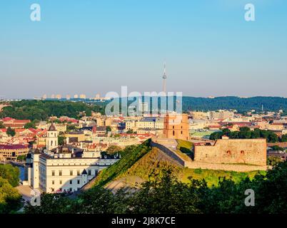 Palace of the Grand Dukes and Castle Hill at sunrise, Vilnius, Lithuania Stock Photo