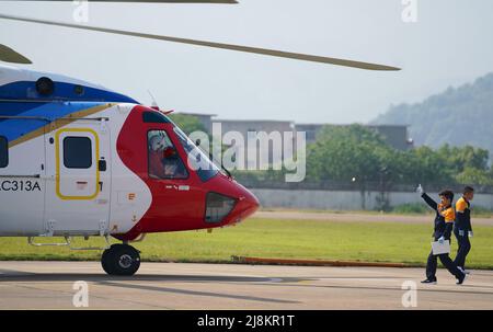 (220517) -- JINGDEZHEN, May 17, 2022 (Xinhua) -- An AC313A large utility civil helicopter gets ready to take off at an airport in Jingdezhen, east China's Jiangxi Province, May 17, 2022. China's independently-developed AC313A large utility civil helicopter successfully conducted its maiden flight on Tuesday, announced the Aviation Industry Corporation of China (AVIC), the country's leading aircraft maker. The 13-tonne-class large helicopter made its maiden flight at an airport in Jingdezhen, east China's Jiangxi Province, marking a major step forward in the development of China's air emerge Stock Photo