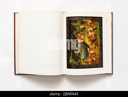 The 'The art of Kholuy miniature painting' (Russian: Искусство холуйской миниатюрной живописи), first published in 1975 in USSR. Stock Photo