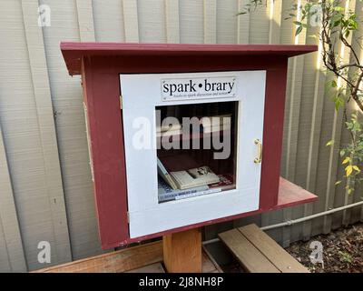 USA. 15th Apr, 2022. Sparkbrary kiosk at Lafayette Community Center in Lafayette, California, a free lending library containing books on social justice topics, April 15, 2022. (Photo by Gado/Sipa USA) Credit: Sipa USA/Alamy Live News Stock Photo
