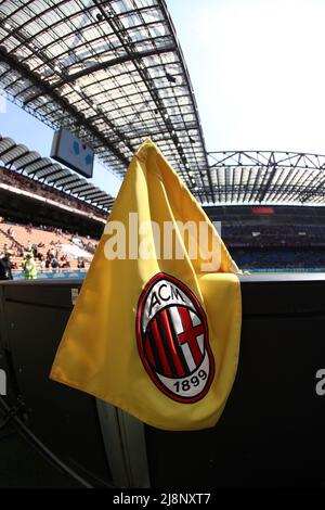 San Siro stadium, Milan, Italy, May 15, 2022, AC Milan corner flag  during  AC Milan vs Atalanta BC - italian soccer Serie A match Stock Photo