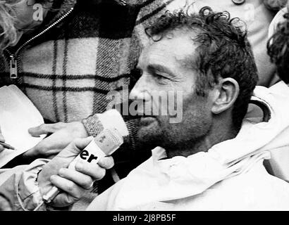 AJAXNETPHOTO. 23RD MARCH, 1978. GOSPORT, ENGLAND - WHITBREAD ROUND THE WORLD RACE 1978 - PEN DUICK VI  SKIPPER ERIC TABARLY (FRA) INTERVIEWED BY THE PRESS ON ARRIVAL AT END OF THE RACE. PHOTO:JONATHAN EASTLAND/AJAX REF:TABARLY 782303 10 Stock Photo