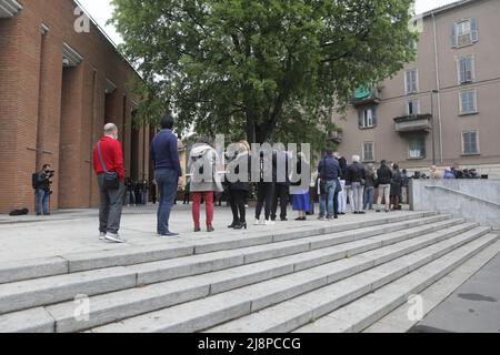 Burial chamber of Italian singer Milva at Teatro Strehler in Milan Featuring: Atmosphere Where: Milan, Italy When: 27 Apr 2021 Credit: Mairo Cinquetti/WENN Stock Photo