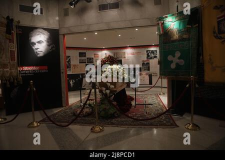 Burial chamber of Italian singer Milva at Teatro Strehler in Milan Featuring: Atmosphere Where: Milan, Italy When: 27 Apr 2021 Credit: Mairo Cinquetti/WENN Stock Photo