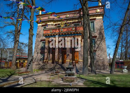 SAINT PETERSBURG, RUSSIA - MAY 03, 2022: Entrance to the Buddhist temple 'Datsan Gunzechoinei'. Saint-Petersburg Stock Photo