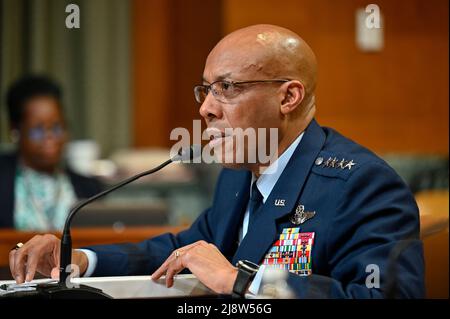 https://l450v.alamy.com/450v/2j8w56g/washington-united-states-17th-may-2022-us-air-force-chief-of-staff-gen-cq-brown-jr-responds-to-a-question-while-testifying-before-the-senate-appropriations-subcommittee-on-defense-on-the-fiscal-year-2023-budget-for-the-air-force-on-capitol-hill-may-17-2022-in-washington-dc-credit-eric-dietrichus-air-forcealamy-live-news-2j8w56g.jpg