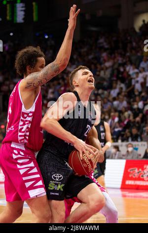 Bonn, Deutschland. 13th May, 2022. Justus HOLLATZ (HH, mi.) in action, on the ball. 100:98 after extra time, basketball 1.Bundesliga/ Telekom Baskets Bonn-Hamburg Towers/1. Quarter-final playoff, in the TELEKOMDOME, on May 13, 2022 Credit: dpa/Alamy Live News Stock Photo