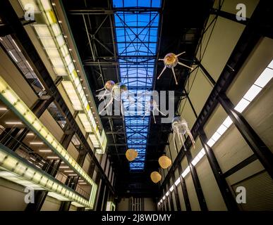 Aerobes suspended from the ceiling of the Tate Modern's Turbine Hall. Exhibit  by Anicka Yi commissioned by Hyundai Stock Photo