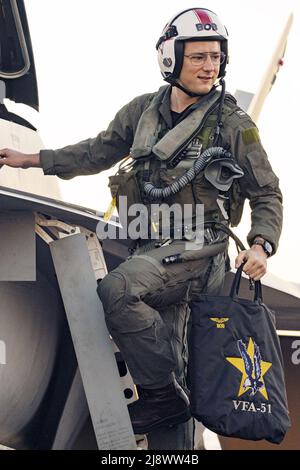 TOP GUN; MAVERICK 2021 Paramount Pictures film with Tom Cruise Stock ...