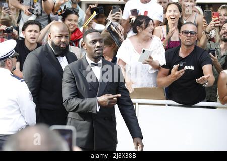 Cannes, France. 18th May, 2022. Omar Sy attends the screening of 'Top Gun: Maverick' during the 75th annual Cannes film festival at Palais des Festivals on May 18, 2022 in Cannes, France. Photo: DGP/imageSPACE/Sipa USA Credit: Sipa USA/Alamy Live News Stock Photo