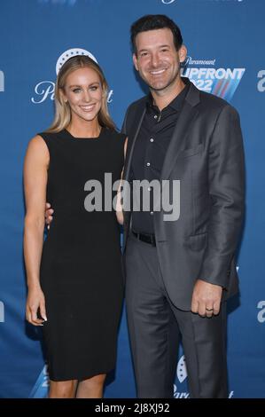 Tony Romo and wife Candice Crawford attend the Paramount Upfront