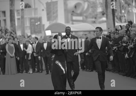 Helene Sy and Omar Sy arriving for the screening of Top Gun: Maverick as part of the 75th cannes Film Festival on May 18, 2022 in Cannes, France. Photo by Franck Castel/ABACAPRESS.COM Stock Photo