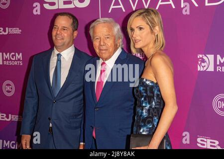 New York, United States. 18th May, 2022. Dan Kraft, Robert Kraft and Dana Blumberg attend the 15th Annual Sports Business Awards at New York Marriott Marquis Hotel in New York City. Credit: SOPA Images Limited/Alamy Live News Stock Photo