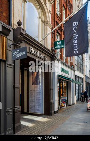 Bonhams Auctioneers London - Bonhams is a London based International Auction House, located at 101 New Bond St Mayfair London Stock Photo