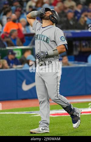 Seattle Mariners' Eugenio Suarez runs the base path against the Boston Red  Sox in a baseball game, Tuesday, Aug. 1, 2023, in Seattle. (AP  Photo/Lindsey Wasson Stock Photo - Alamy