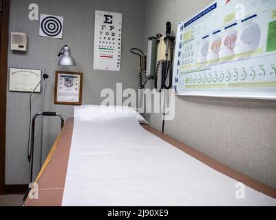 Bellevue, WA USA - circa October 2021: Angled view of the interior of a neurologist examination room. Stock Photo