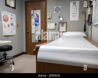 Bellevue, WA USA - circa October 2021: Angled view of the interior of a neurologist examination room. Stock Photo