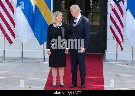 Washington, USA. 19th May, 2022. US President Joe Biden, welcomes Swedish Prime Minister Magdalena Andersson to the White House in Washington, DC, on May 19, 2022. (Photo by Oliver Contreras/SIPA USA) Credit: Sipa USA/Alamy Live News Stock Photo