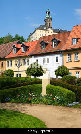 Schiller House with the bust of Friedrich Schiller, Rudolstadt, Thuringia, Germany Stock Photo ...