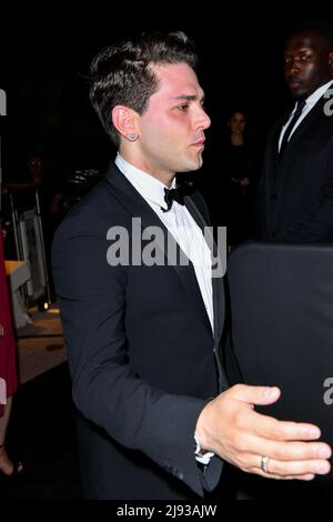 Cannes, France. 20th May, 2022. Xavier Dolan attending the premiere of the  movie Brother And Sister during the 75th Cannes Film Festival in Cannes,  France on May 20, 2022. Photo by Julien