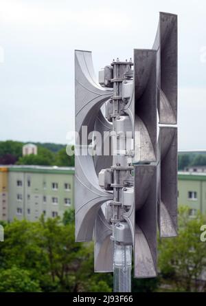Teltow, Germany. 17th May, 2022. An alarm siren is mounted on the roof of an apartment building owned by Wohnungsbaugesellschaft Teltow (WGT). Credit: Soeren Stache/dpa/Alamy Live News Stock Photo