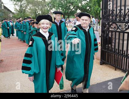 St. Louis, USA. 20th May, 2022. Andy Taylor, CEO of Enterprise Rent A Car and wife Barbara enter Francis Field for the Washington University graduation in St. Louis on Friday, May 20, 2022. Both received honorary degrees during the 2022 graduation ceremonies. Photo by Bill Greenblatt/UPI Credit: UPI/Alamy Live News Stock Photo