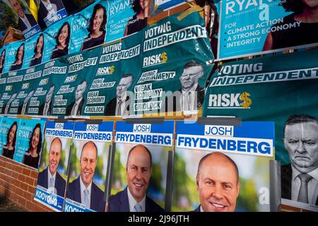 Political posters during the Australian Federal election of 2022 Stock ...