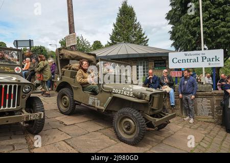 A 1940’s army jeep pulls into Central Park in Howarth Stock Photo