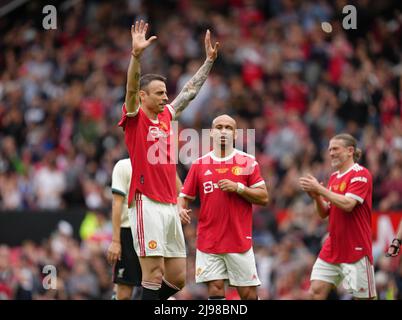 Manchester United Legends’ Dimitar Berbatov aknowledges the fans during the Legends match at Old Trafford, Manchester. Picture date: Saturday May 21, 2022. Stock Photo