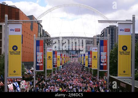London, UK. 21st May, 2022. A detailed view of fans walking down Wembley way prior to kick off. Skybet EFL league one play off final, Sunderland v Wycombe Wanderers at Wembley Stadium in London on Saturday 21st May 2022.this image may only be used for Editorial purposes. Editorial use only, license required for commercial use. No use in betting, games or a single club/league/player publications.pic by Steffan Bowen/Andrew Orchard sports photography/Alamy Live News Credit: Andrew Orchard sports photography/Alamy Live News Stock Photo