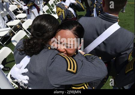 New York, USA. 21st May, 2022. Cadets celebrate after taking the Oath of Office inside Michie Stadium during the United States Military Academy West Point 2022 graduation ceremony, West Point, NY, May 21, 2022. This marks the first graduation where family members are allowed to attend in person since 2020. (Photo by Anthony Behar/Sipa USA) Credit: Sipa USA/Alamy Live News Stock Photo