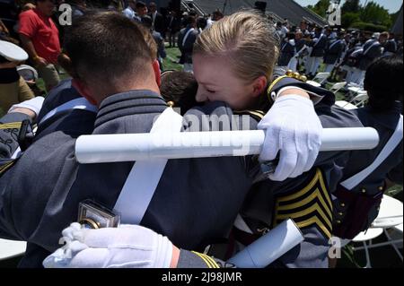 New York, USA. 21st May, 2022. Cadets celebrate after taking the Oath of Office inside Michie Stadium during the United States Military Academy West Point 2022 graduation ceremony, West Point, NY, May 21, 2022. This marks the first graduation where family members are allowed to attend in person since 2020. (Photo by Anthony Behar/Sipa USA) Credit: Sipa USA/Alamy Live News Stock Photo