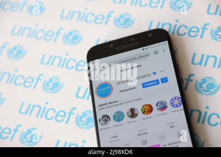 TERNOPIL, UKRAINE - MAY 2, 2022: UNICEF instagram account on smartphone screen - United Nations programm that provides humanitarian and developmental Stock Photo