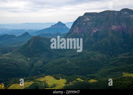 Piramide viewpoint, Serra do Rio do Rastro road is a popular tourist ...