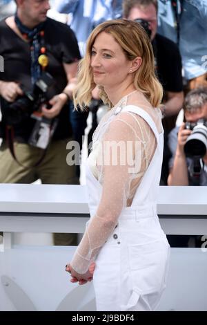 Cannes, France. 22nd May, 2022. 75th Cannes film festival 2022, Photocall film “Marcel!”. Pictured: Alba Rohrwacher Credit: Independent Photo Agency/Alamy Live News Stock Photo