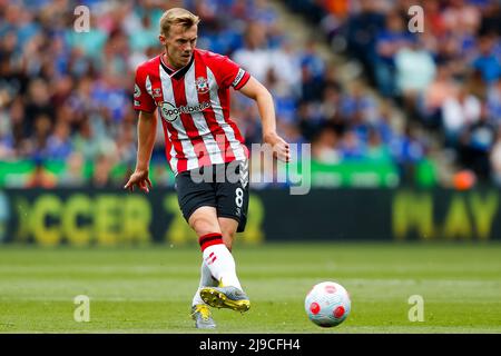 Leicester, UK. Leicester, UK. 22nd May 2022; The King Power Stadium, Leicester, Leicestershire, England; Premier League Football, Leicester City versus Southampton; James Ward-Prowse of Southampton Credit: Action Plus Sports Images/Alamy Live News Stock Photo