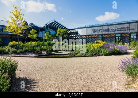 RHS Wisley Hilltop Building. May 2022. A bespoke science and research laboratory and learning centre. Stock Photo