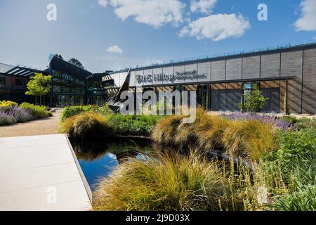 RHS Wisley Hilltop Building. May 2022. A bespoke science and research laboratory and learning centre. Stock Photo