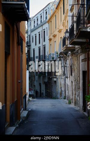 Telephoto images capturing the narrow views of the Kelso district in Palermo, colorful and charming Stock Photo