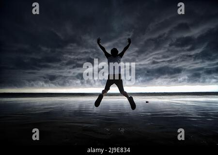 557 Monsoon Fashion Stock Photos, High-Res Pictures, and Images - Getty  Images