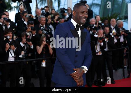 Cannes, Frankreich. 20th May, 2022. Idris Elba attends the premiere of 'Three Thousand Years of Longing' during the 75th Annual Cannes Film Festival at Palais des Festivals in Cannes, France, on 20 May 2022. Credit: dpa/Alamy Live News Stock Photo