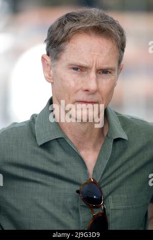 Cannes, Frankreich. 21st May, 2022. Sean Harris pose at the photocall of 'The Stranger' during the 75th Annual Cannes Film Festival at Palais des Festivals in Cannes, France, on 21 May 2022. Credit: dpa/Alamy Live News Stock Photo