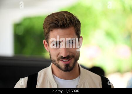 Marbella, Spain. 23rd May, 2022. Soccer: National team, training camp before the start of the Nations League. National player Kevin Trapp arrives at the team hotel. The German national soccer team will gather for a short training camp in Spain during Monday. The national coach wants to prepare his 26-man squad in Marbella by Friday for the four Nations League matches coming up at the end of the season. Credit: Federico Gambarini/dpa/Alamy Live News Stock Photo