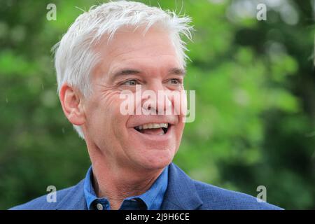 Chelsea, London, UK. 23rd May, 2022. Presenter Phillip Schofield. Chelsea Flower Show Press day previews the show which returns to the Royal Hospital Chelsea and this year runs from May 24-28. Credit: Imageplotter/Alamy Live News Stock Photo
