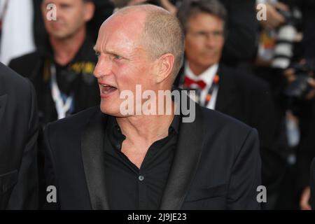 May 21, 2022, Cannes, Cote d'Azur, France: WOODY HARRELSON attends the 'Triangle of Sadness' screening during 75th annual Cannes Film Festival (Credit Image: © Mickael Chavet/ZUMA Press Wire) Stock Photo