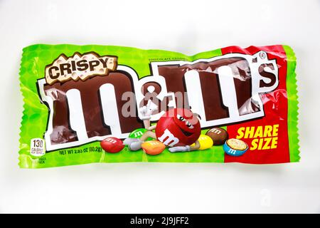 Commercial - Crispy M&M (2) 