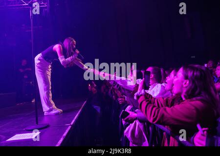 Oslo, Norway. 23rd May, 2022. The English singer and songwriter Mimi Webb performs a live concert at Parkteatret in Oslo. (Photo Credit: Gonzales Photo/Alamy Live News Stock Photo