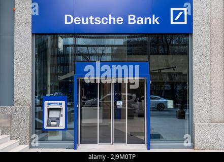 Madrid, Spain. 23rd May, 2022. German investment bank and financial services Deutsche Bank branch in Spain. (Photo by Xavi Lopez/SOPA Images/Sipa USA) Credit: Sipa USA/Alamy Live News Stock Photo